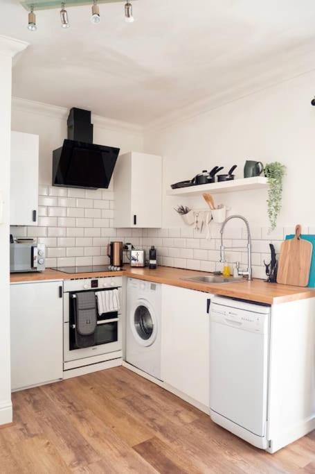 Penarth/Cardiff Bay: Deluxe Flat: 10 Mins To City! Esterno foto