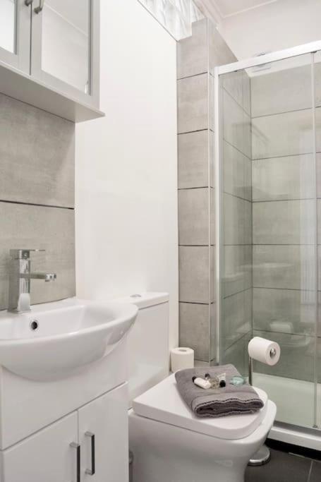 Penarth/Cardiff Bay: Deluxe Flat: 10 Mins To City! Esterno foto